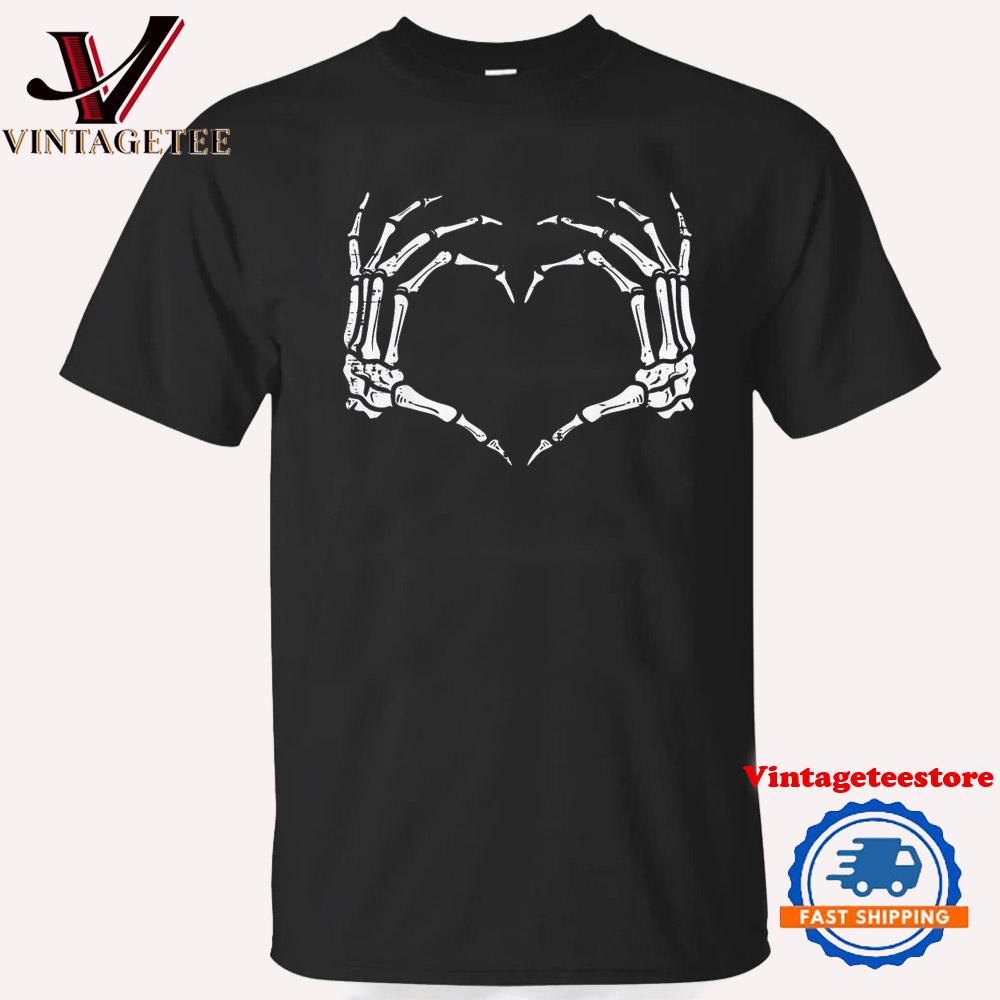 Skeleton Hands Heart Sign Retro Halloween Vintage T Shirt